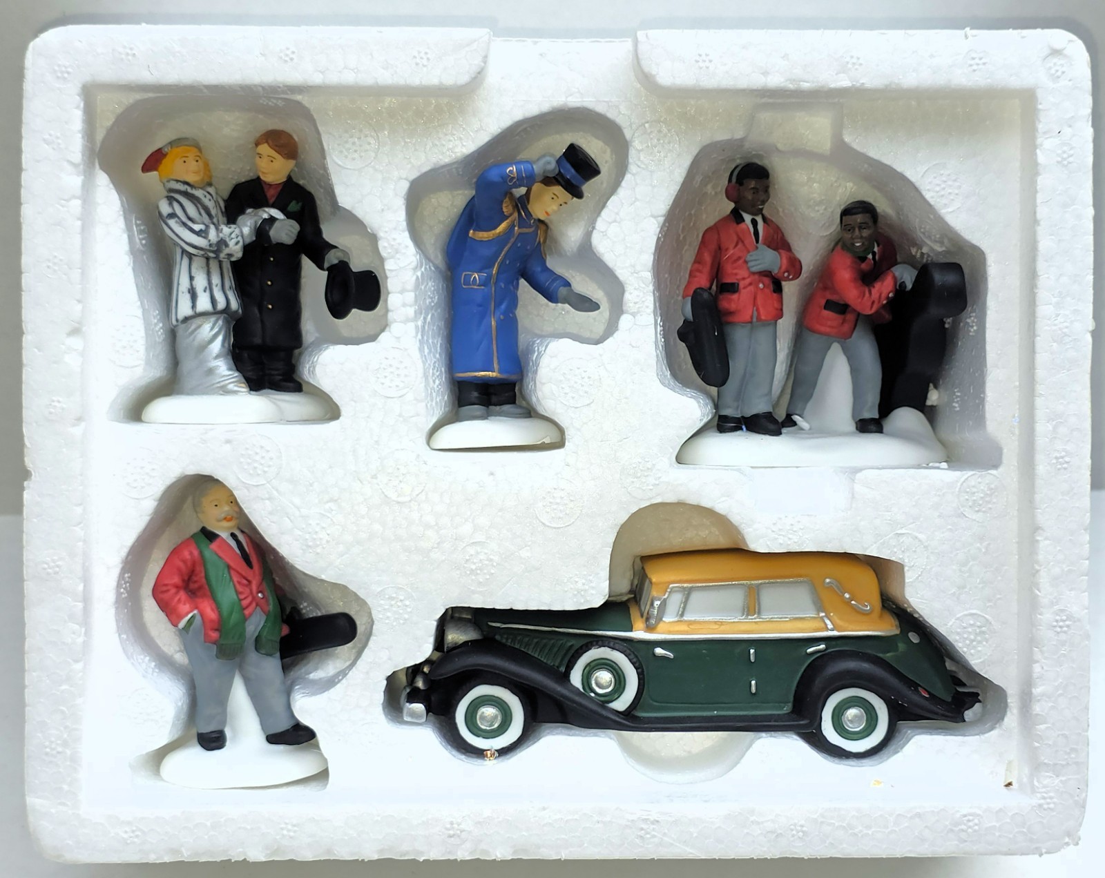 DEPARTMENT 56 Heritage village Collection STEPPIN' OUT ON THE TOWN EUC