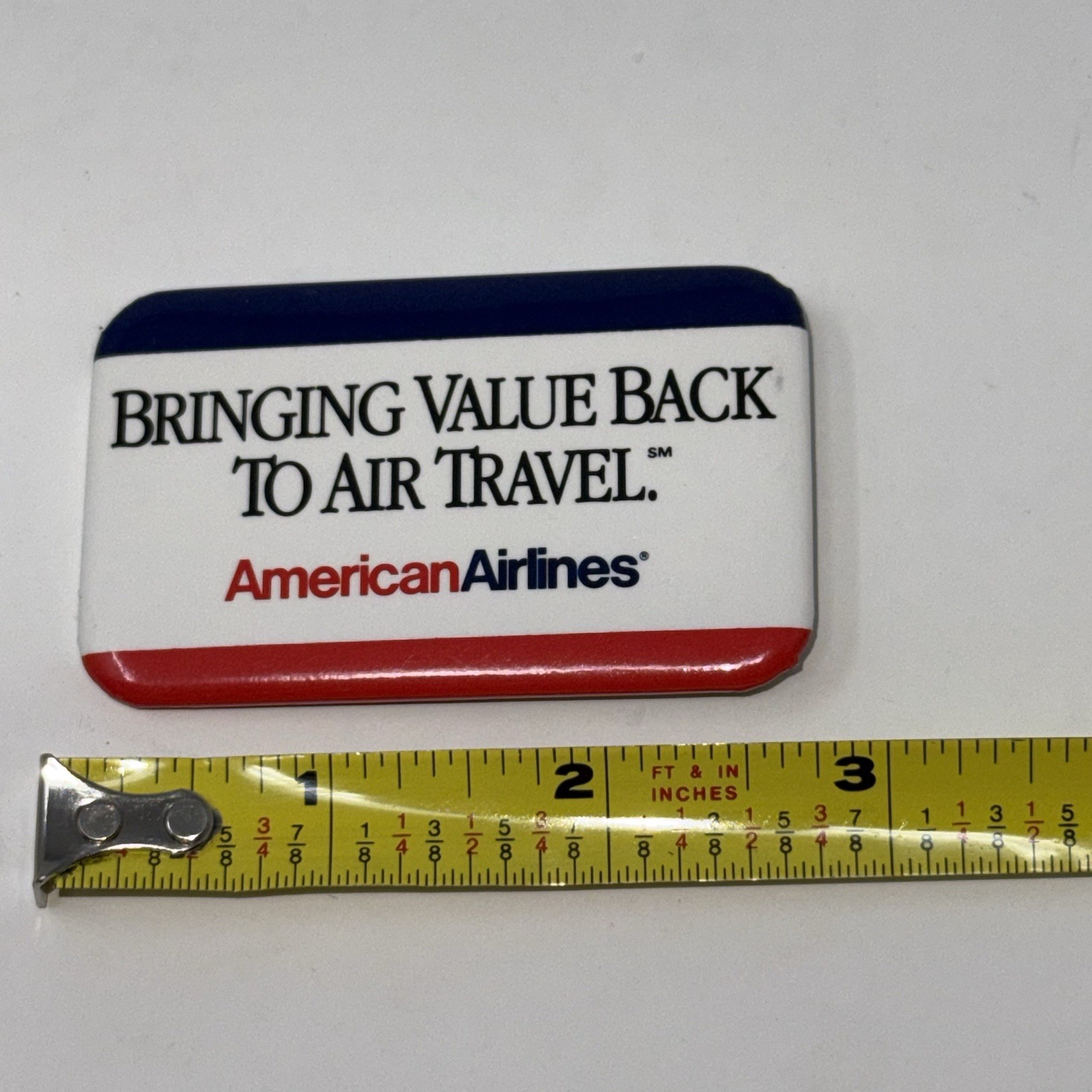 VINTAGE NOS  PINBACK - AMERICAN AIRLINES - VALUE