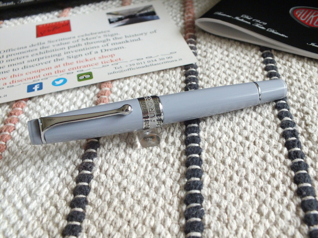 Aurora Ltd Edition 330 Optima Grey 14K Flexible F Fountain Pen Discontinued DDP