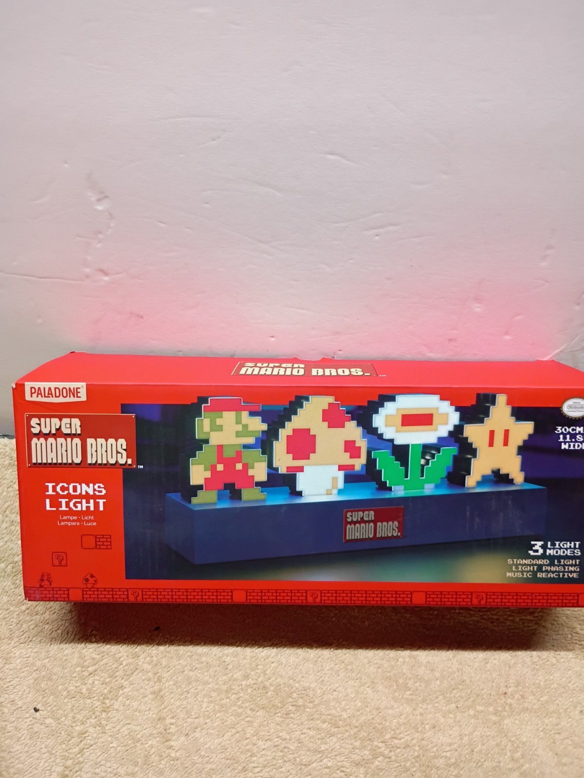 New Paladone Nintendo Super Mario Bros Icons Decorative Light Up Figure, 3 modes