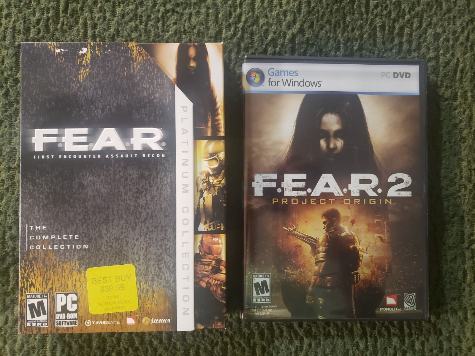 F.E.A.R. Platinum Edition Bundle + F.E.A.R. 2 PC DVD Games - Discs, Booklet