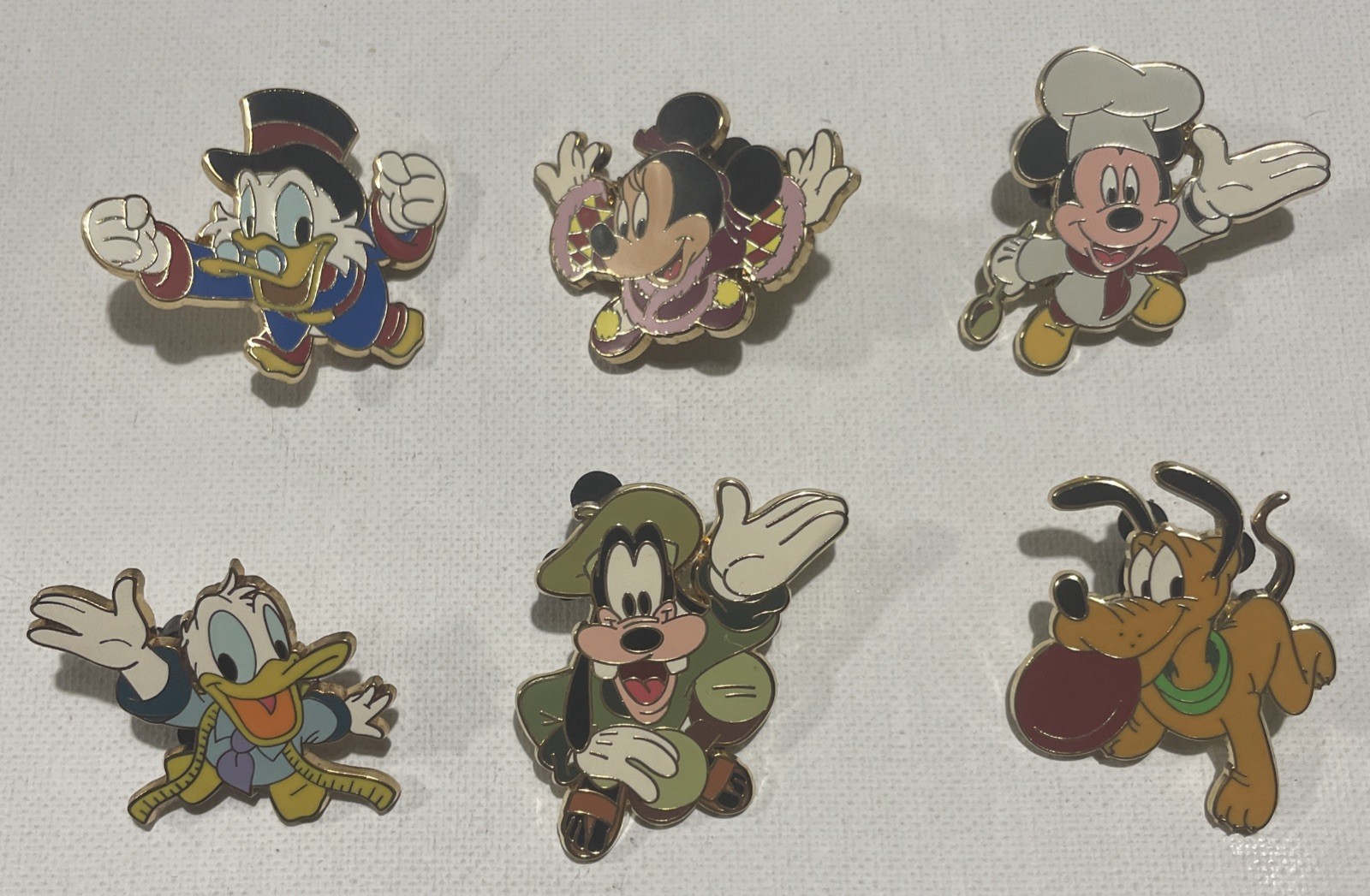 World of Disney NYC Pin lot - 2008 - 6 pins