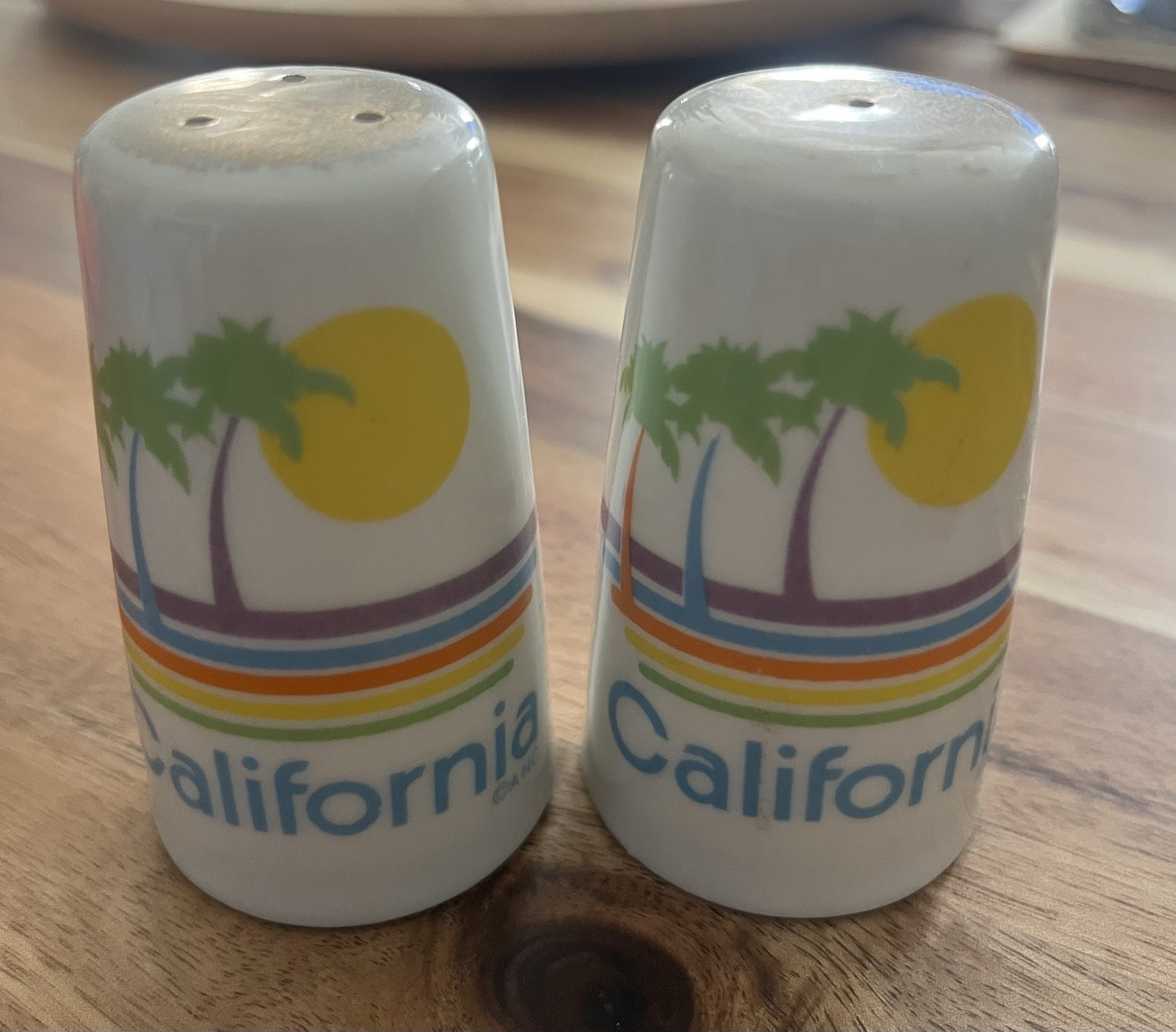 Vintage 70\'s California Sunset Salt & Pepper Shakers - Souvenir - Made in Japan