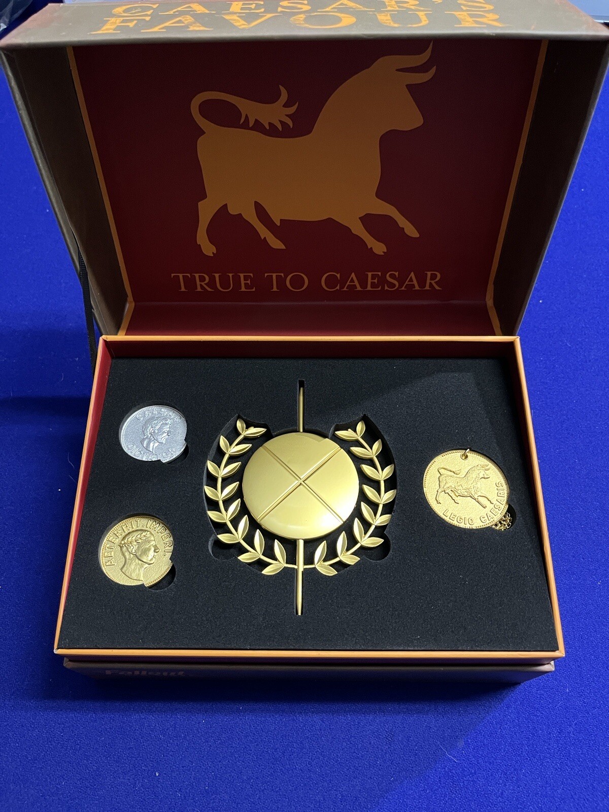 Fallout 4 76 New Vegas Caesar's Legion Premium Box Coins Necklace Pendant Badge
