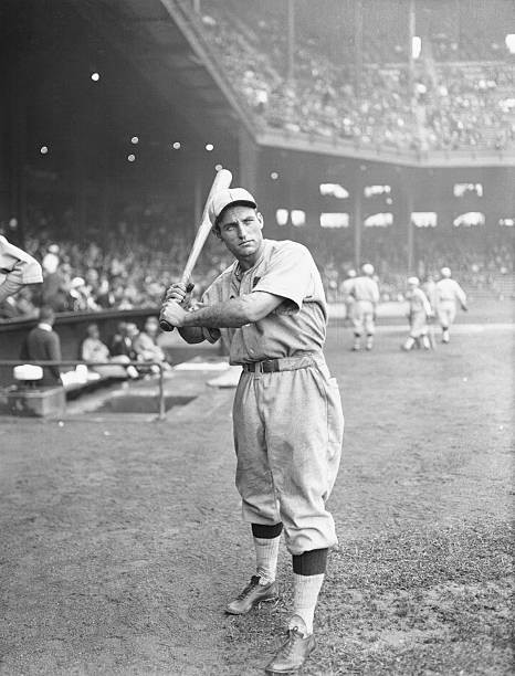Pepper Martin poses for photographers before fourth game of World - Old Photo
