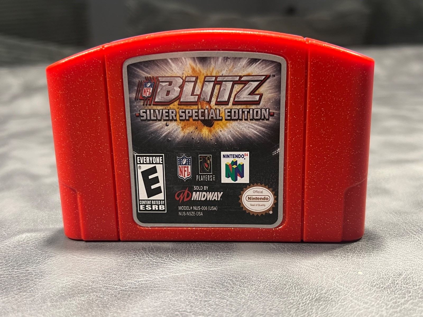 NFL BLITZ  2000 n64 - Silver Special Edition custom Red/Blue shell