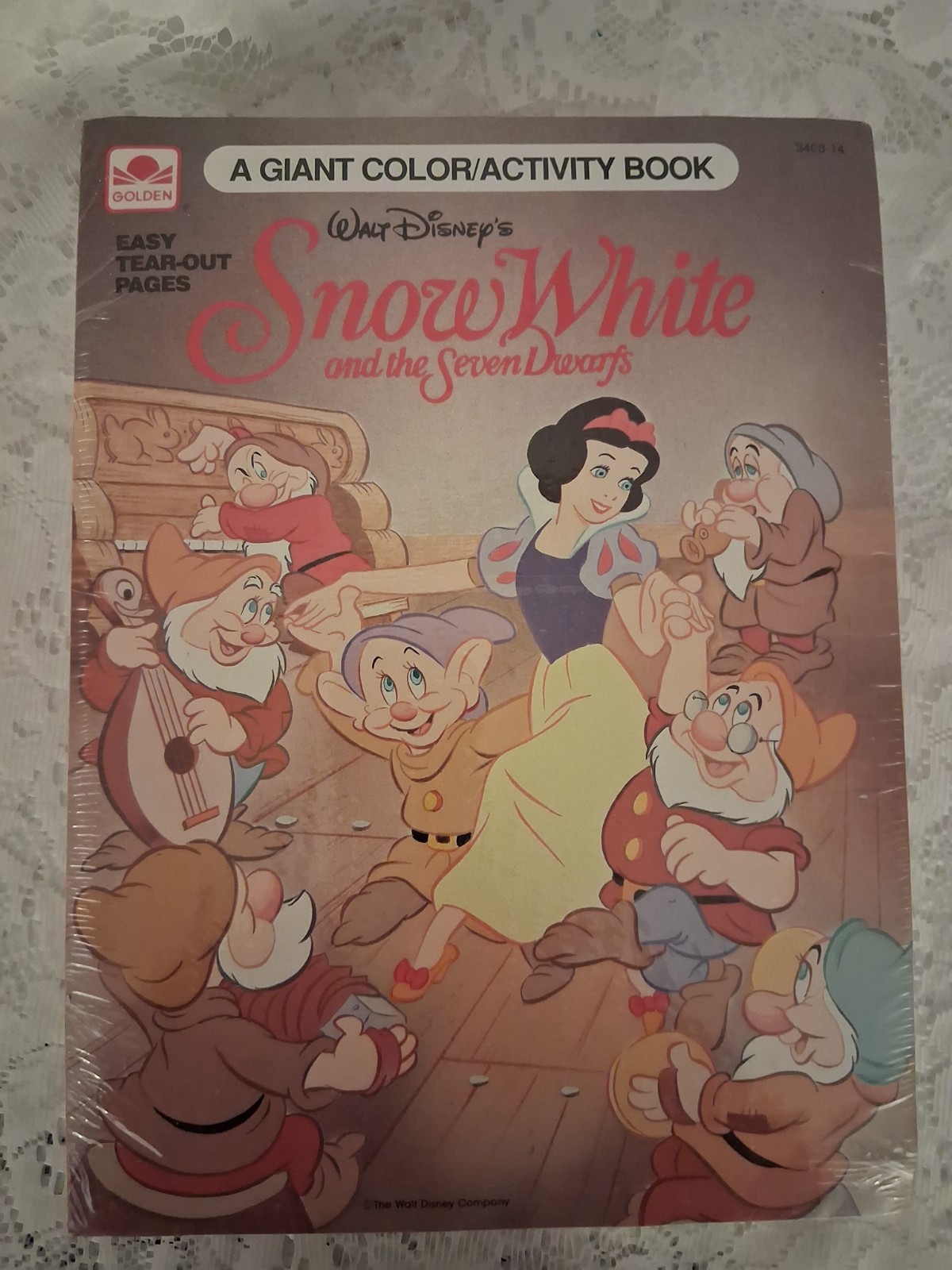Golden Disney Snow White and the Seven Dwarfs Color/Activity Book & 100pc Puzzle
