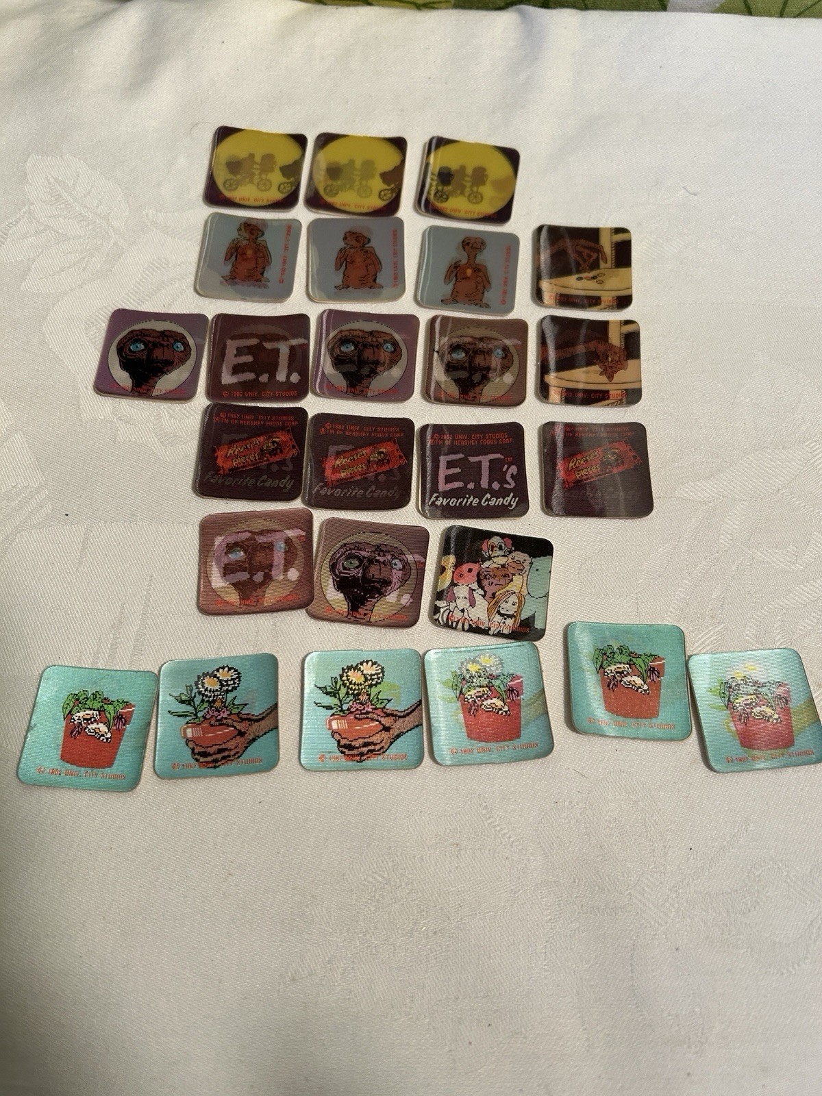 Vintage 1980s E.T. Flicker Card Stickers Premium From Reese’s Pieces Lot Of 25