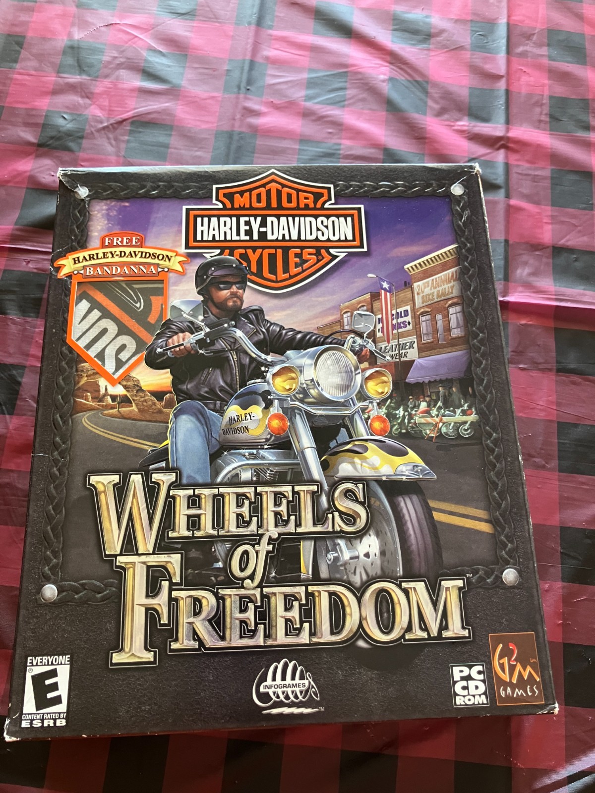 Harley-Davidson: Wheels of Freedom (PC) BIG BOX COMPLETE CIB WITH BANDANA
