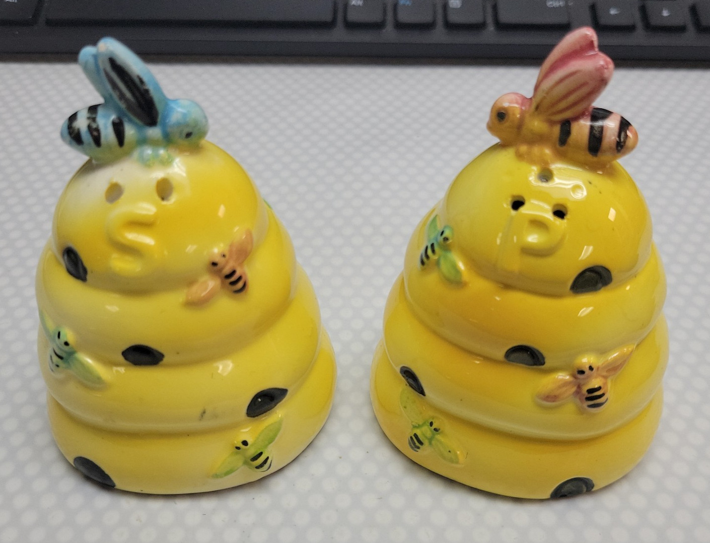 Vintage Enesco  Anthropomorphic Beehive Salt & Pepper Shaker Set