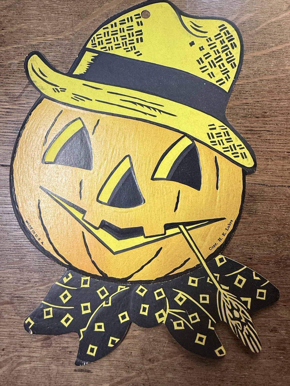 VINTAGE RARE Yellow Version H E Luhrs Halloween Die Cut Pumpkin Scarecrow 1940s
