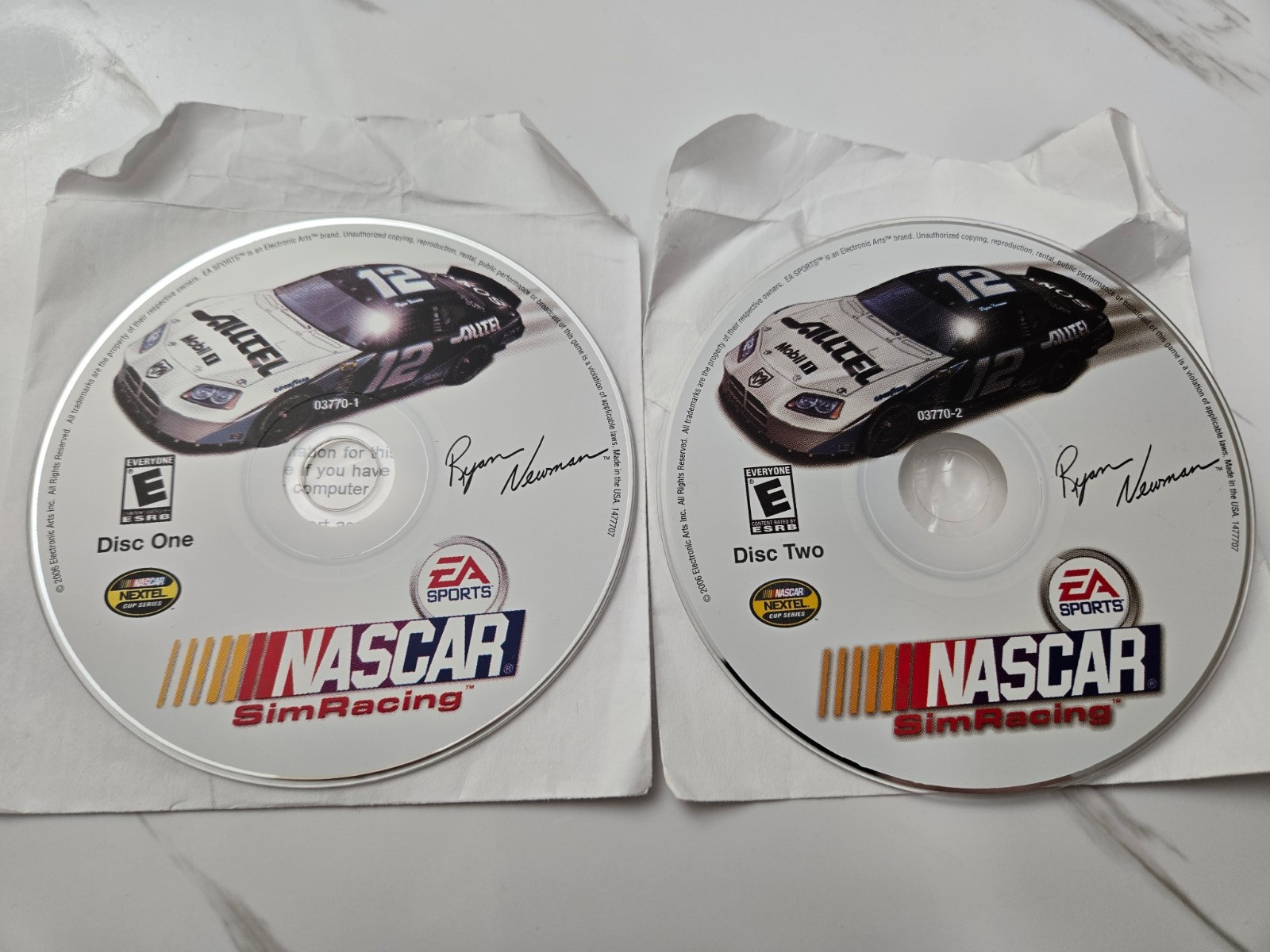 NASCAR SimRacing EA Sports - PC Windows XP, 2005 (CD-ROM Discs 1 & 2)