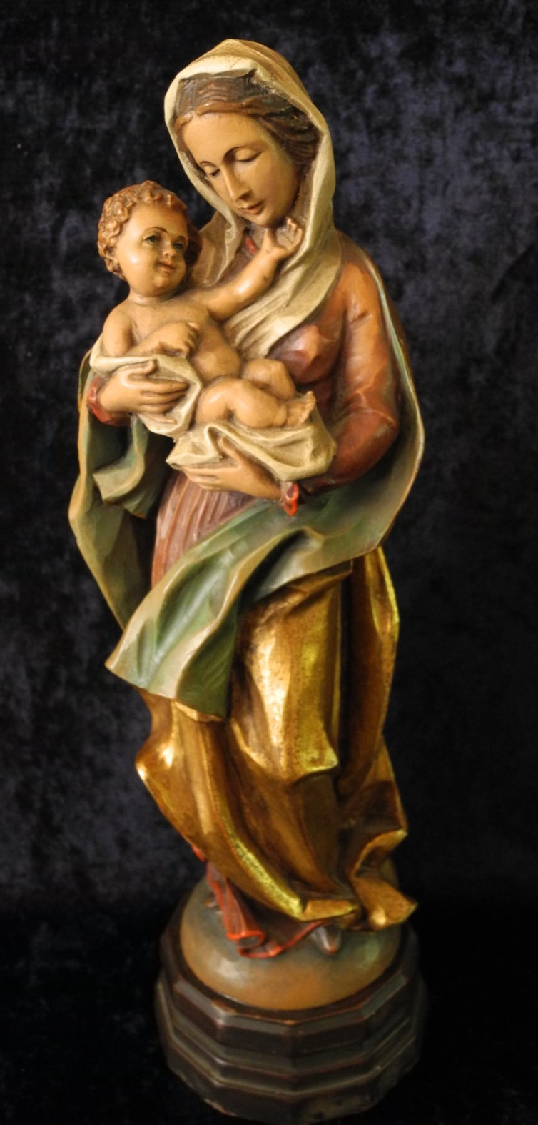 VINTAGE ANRI STYLE HAND-CARVED WOODEN MADONNA AND CHILD REGENSBURG STATUE