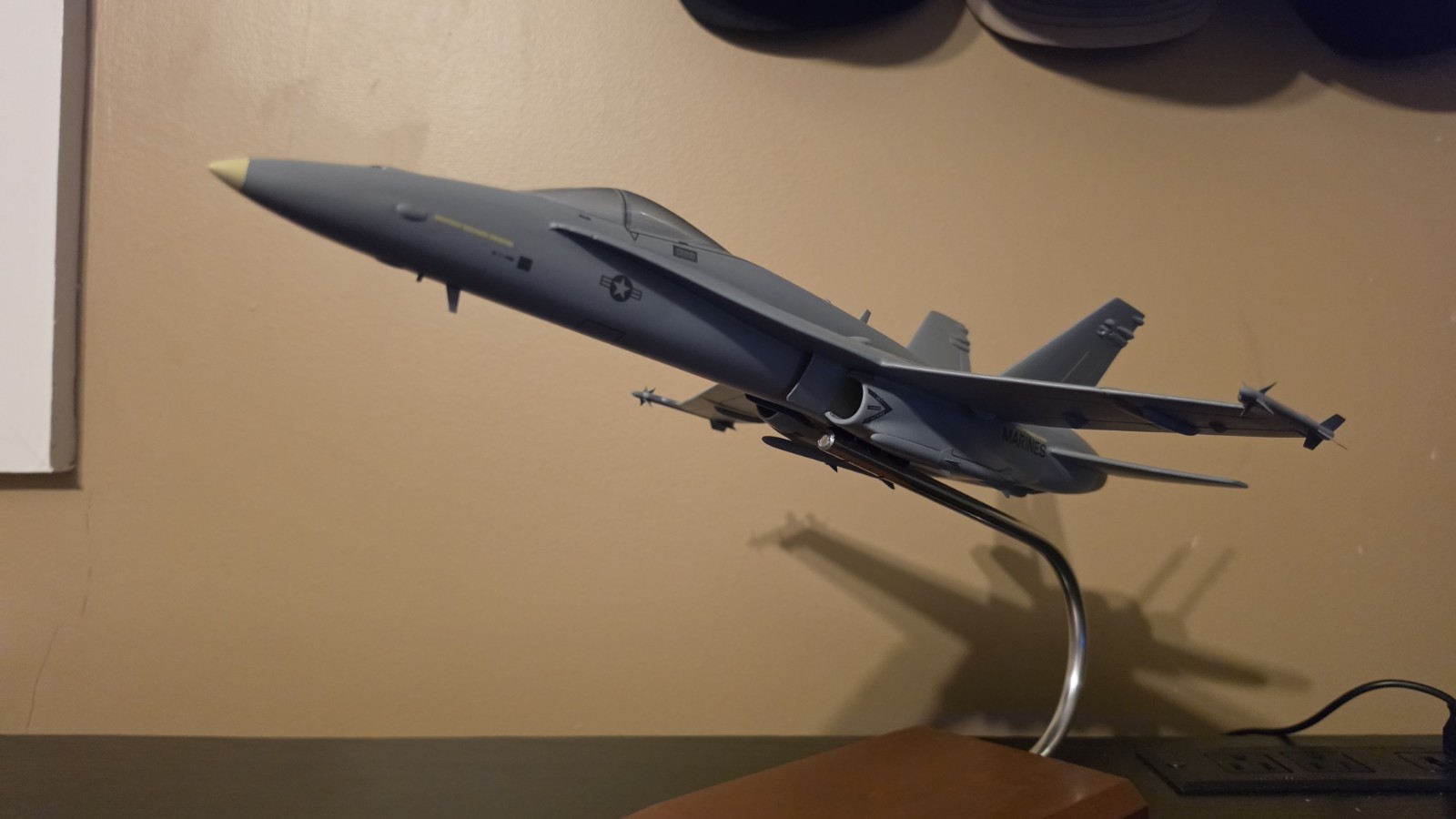 Executive Series F/A-18A Hornet USMC 1/48 Scale Desk Model