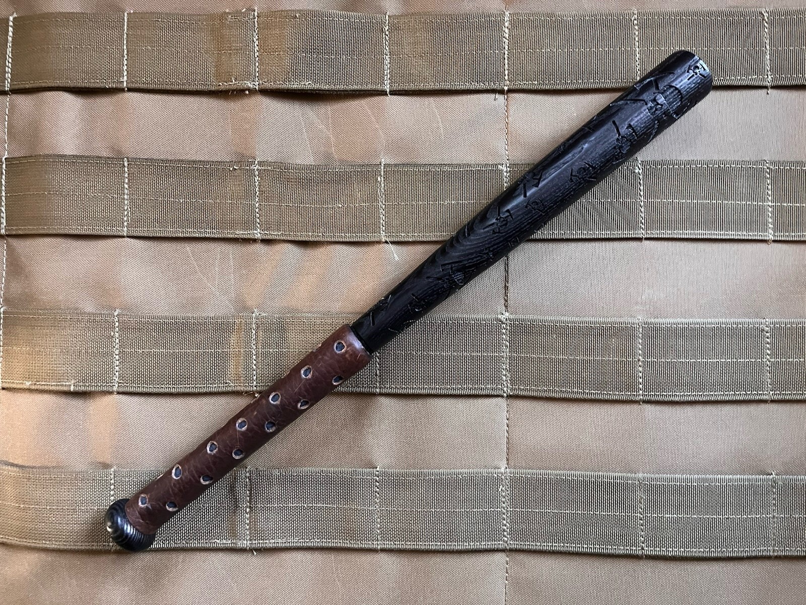 RMJ Tactical USA MAPLE BLK BAT 18” CHAOS LOGO W/SHARK SKIN & LEATHER WRAP