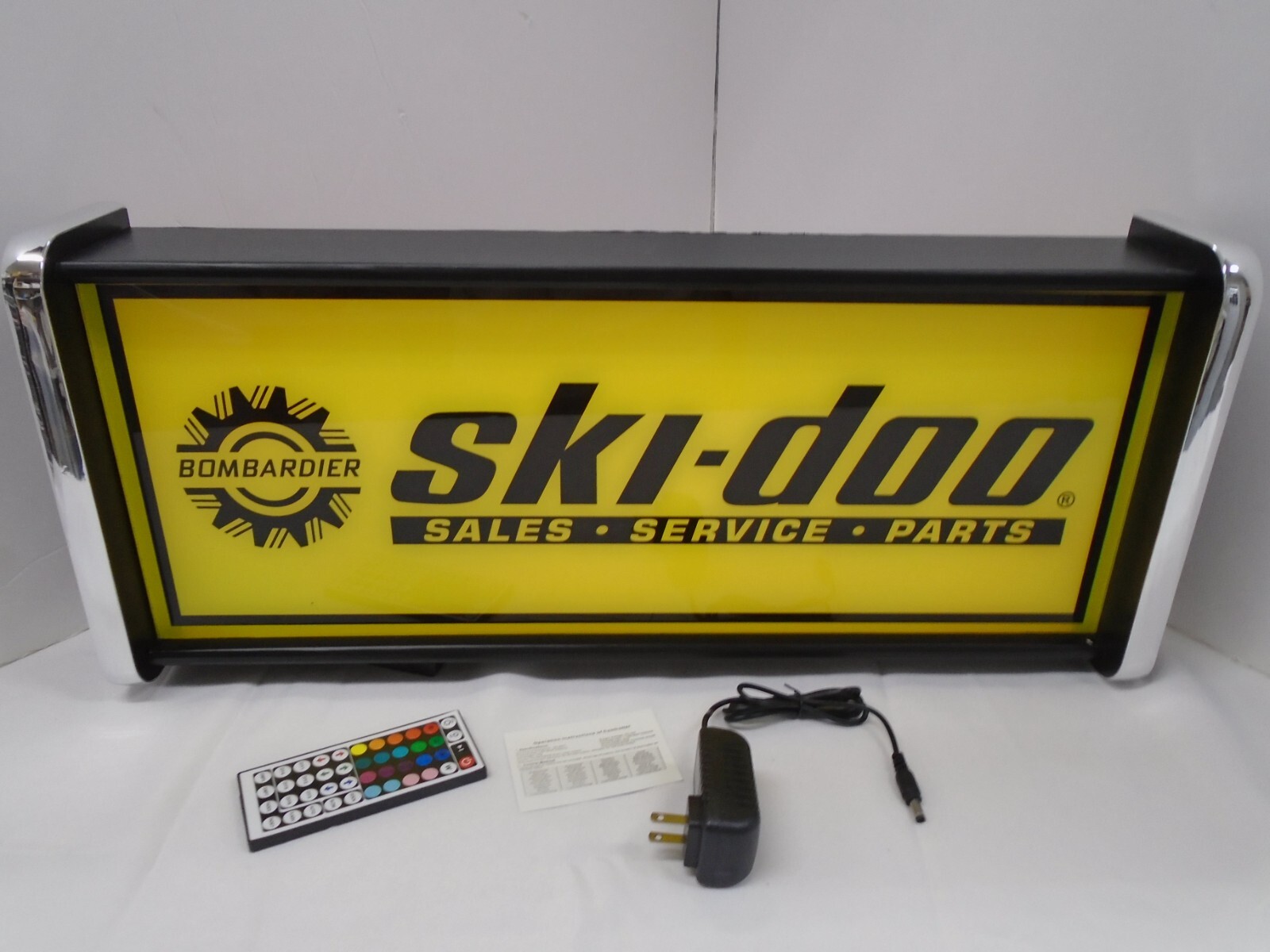 Ski-Doo Sales Service Parts LED Display lighted sign lightbox Wall hanging Light