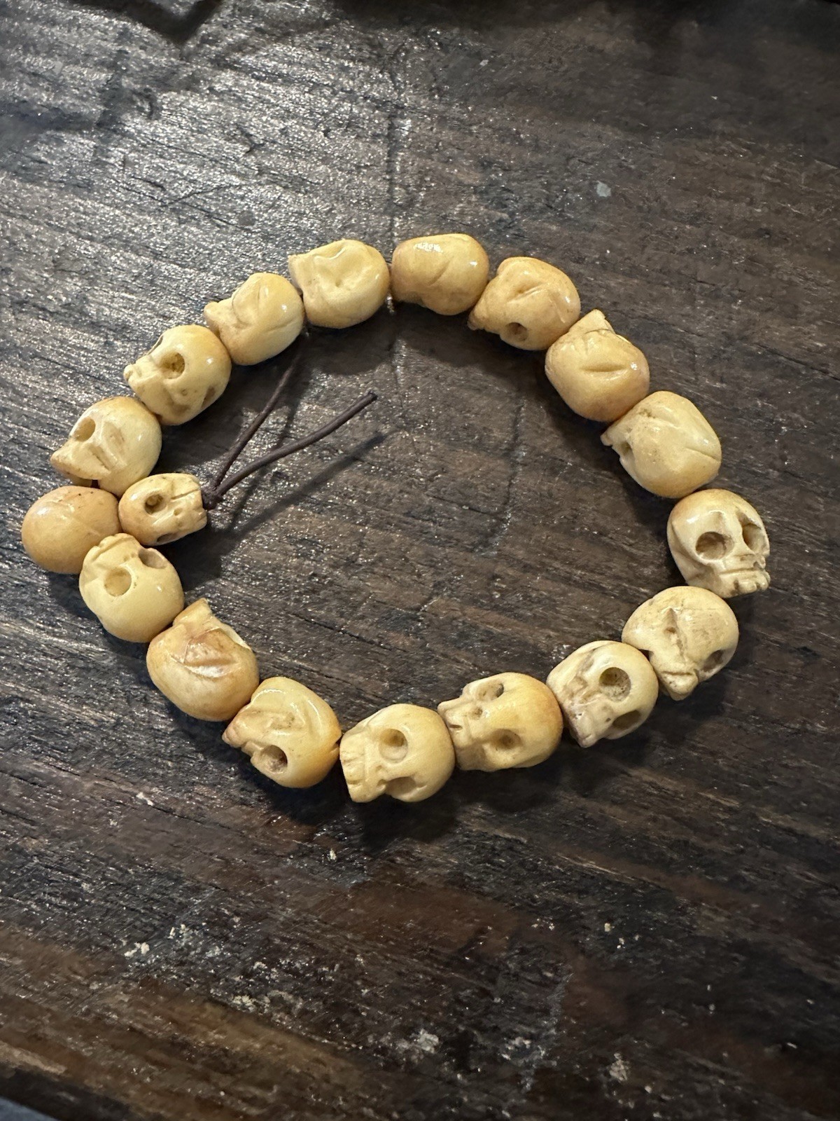 Antique hand Carved 18 sculls praying beads