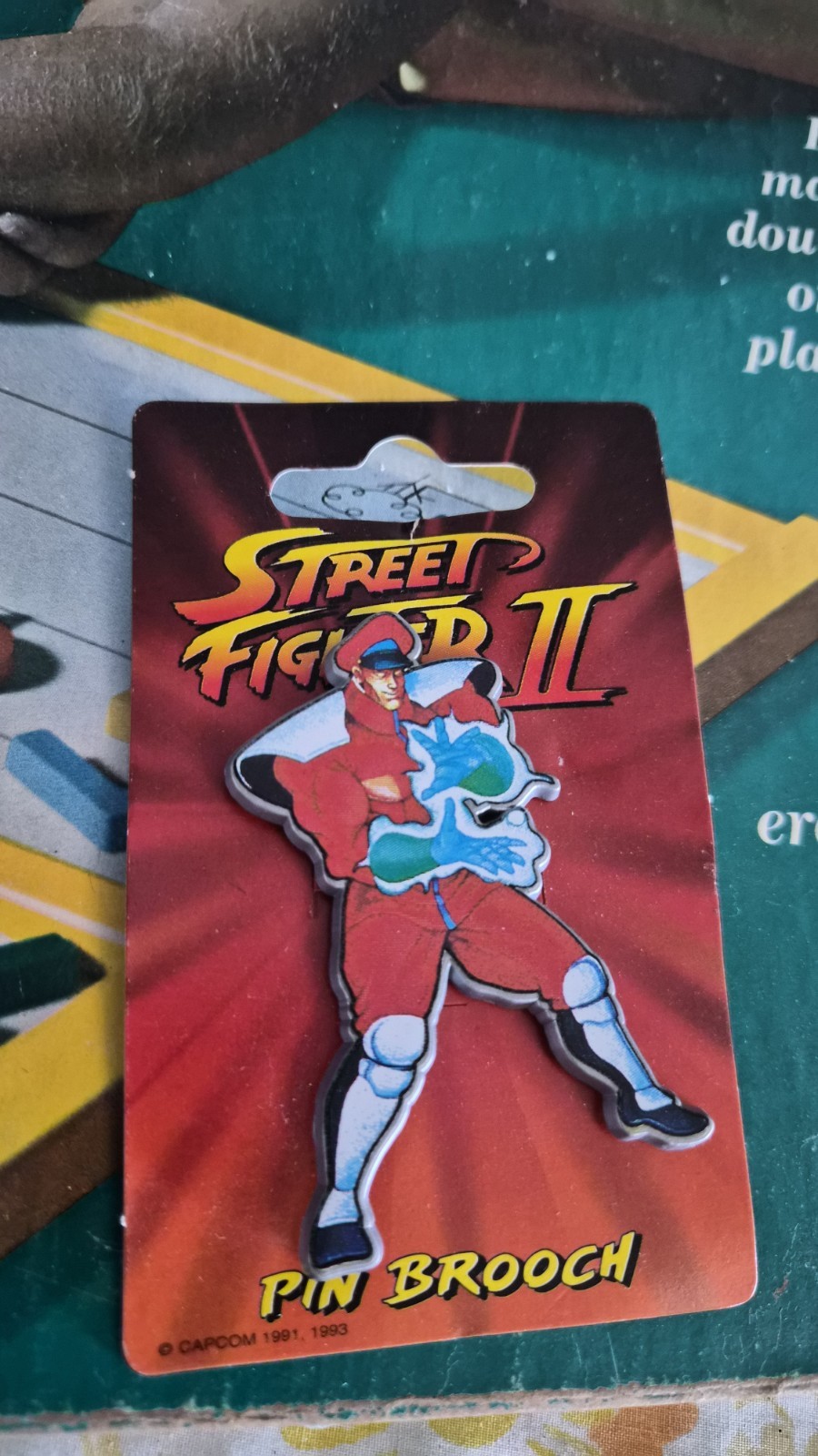 Vintage   CAPCOM STREET FIGHTER II  PIN / BROOCH M. Bison 