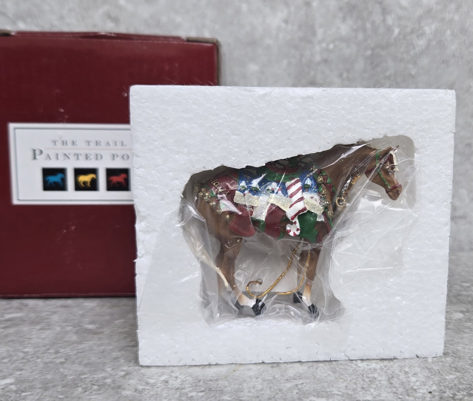 Retired 2005 TRAIL OF PAINTED PONIES Happy Holidays Ornament 2.5\