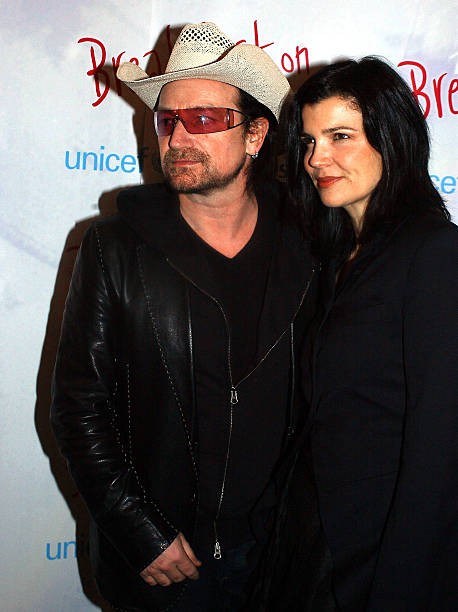 Bono wife Ali Hewson attend the european premiere of the Neil Jord- Old Photo 1