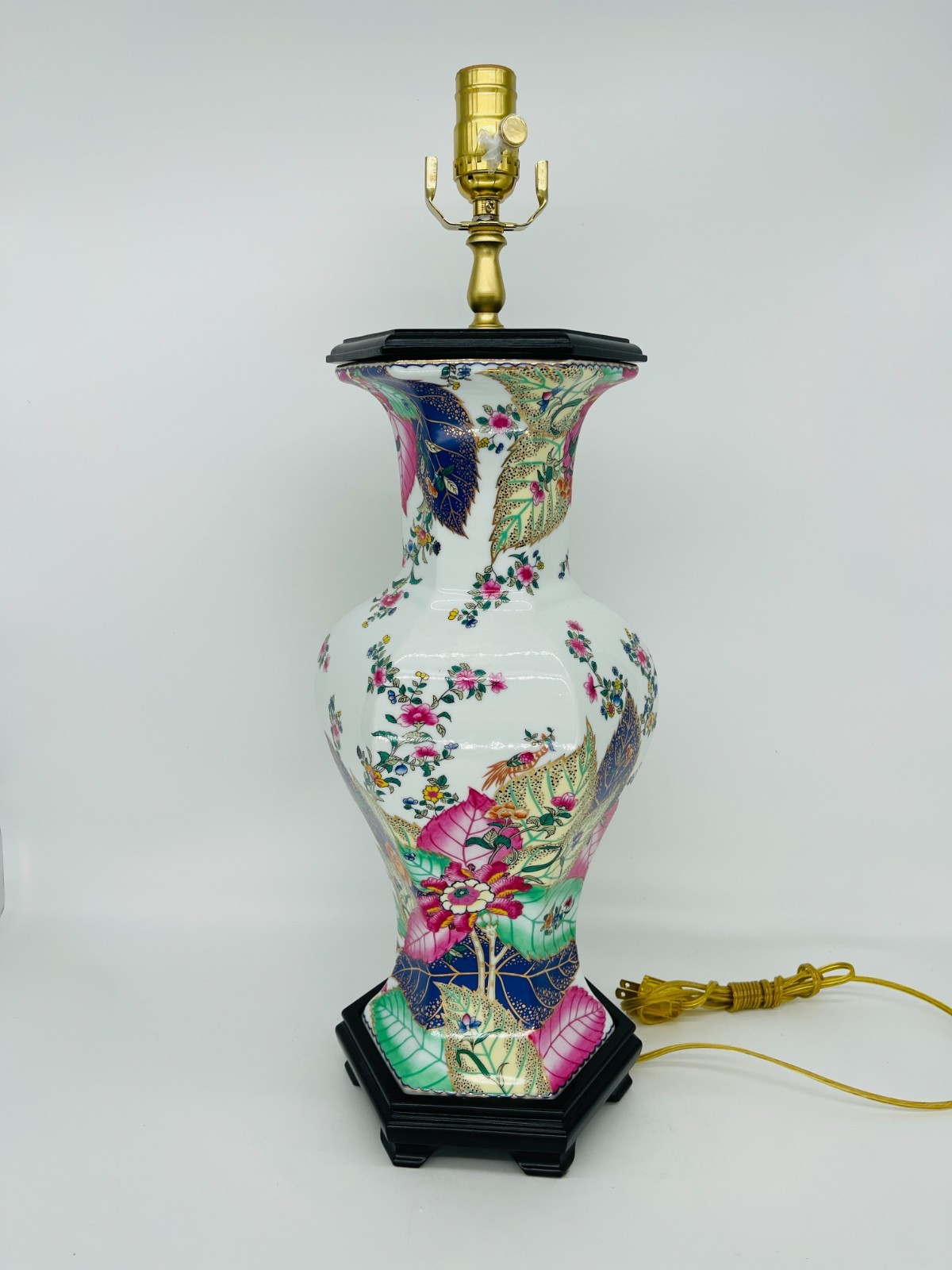Vintage Custom United Wilson 1897 JUWC Tobacco Leaf Lamp