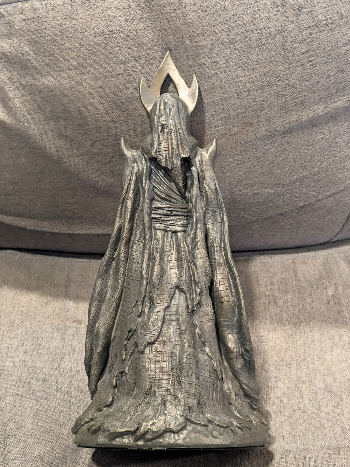 Mysterious Package Company The King In Yellow Statue Hastur Cthulhu Mythos Prop
