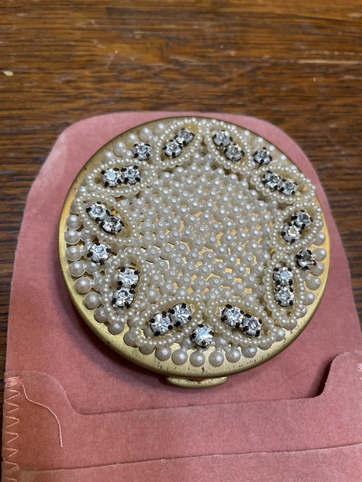 Vintage Faux pearl and rhinestone Powder Compact