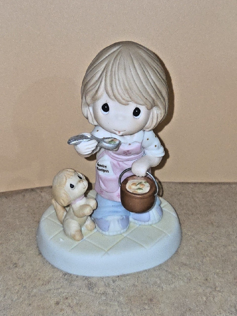 Precious Moments COLLECTORS CLUB FEED THE BODY NOURISH THE SOUL Figurine w Box