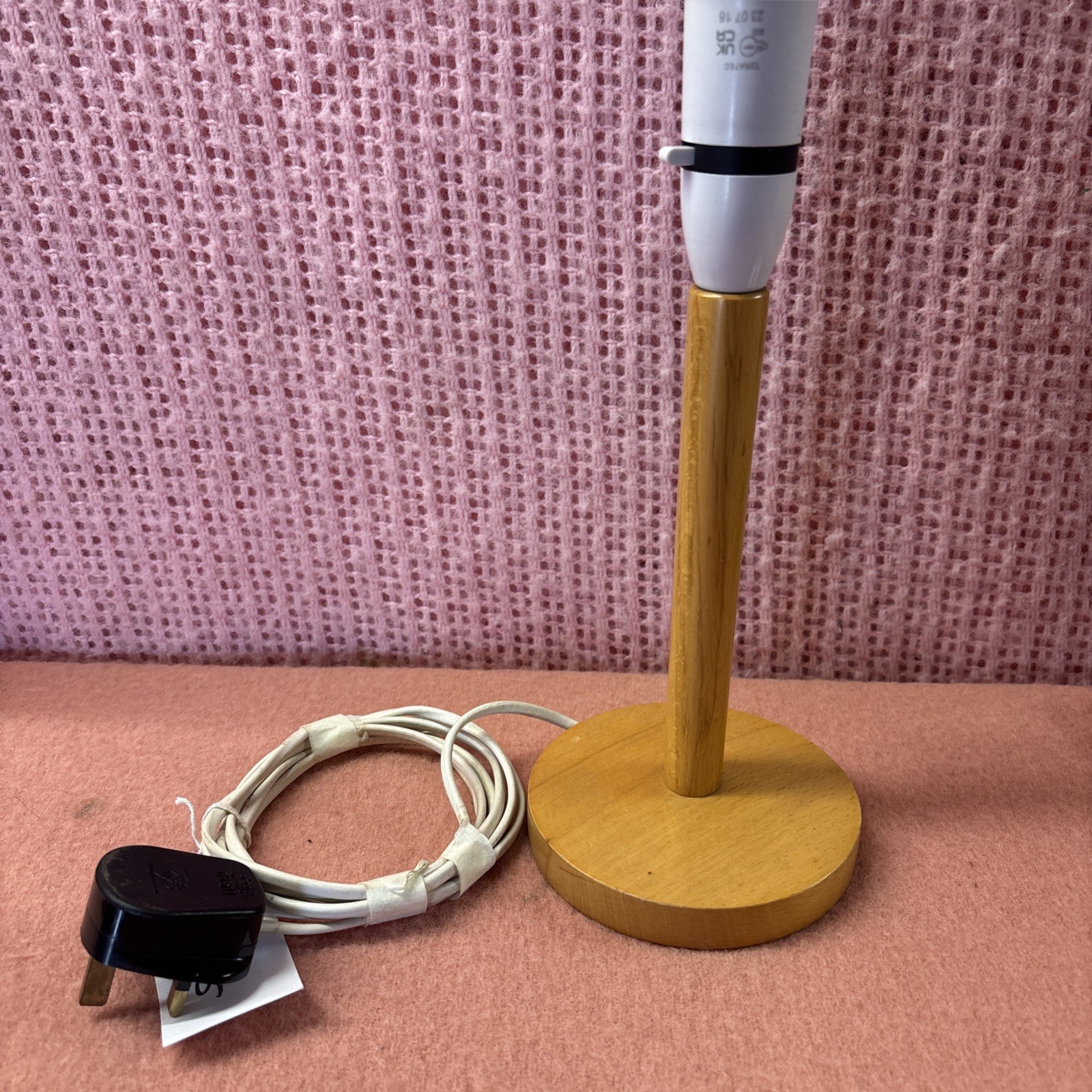Vintage 1979 Oscar Bruno Ltd MOD NATO Issue Wooden Table Lamp Military.