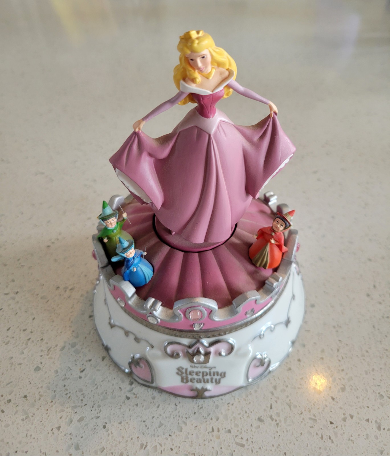 Disney Ardleigh Elliott - Sleeping Beauty - Music Box Dreams Come True Porcelain