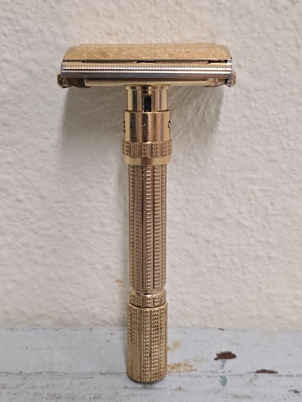 Vintage 1961 Gillette Aristocrat Slim Adjustable Safety Razor G-3 Gold Plated