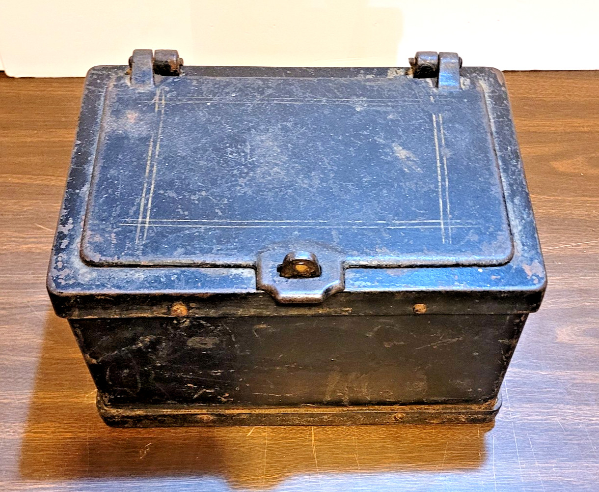Antique Heavy Iron Banker Railroad Stagecoach Strong Box Safe Rare