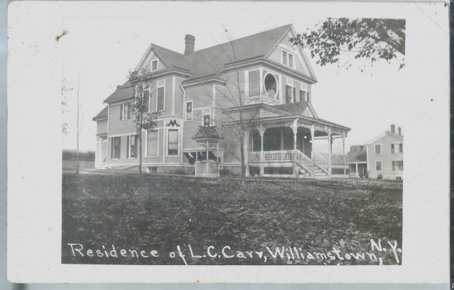 NICE RPPC VIEW OF THE RESIDENCE OF L.C. CARY OF WILLIAMSTOWN, NY 1917
