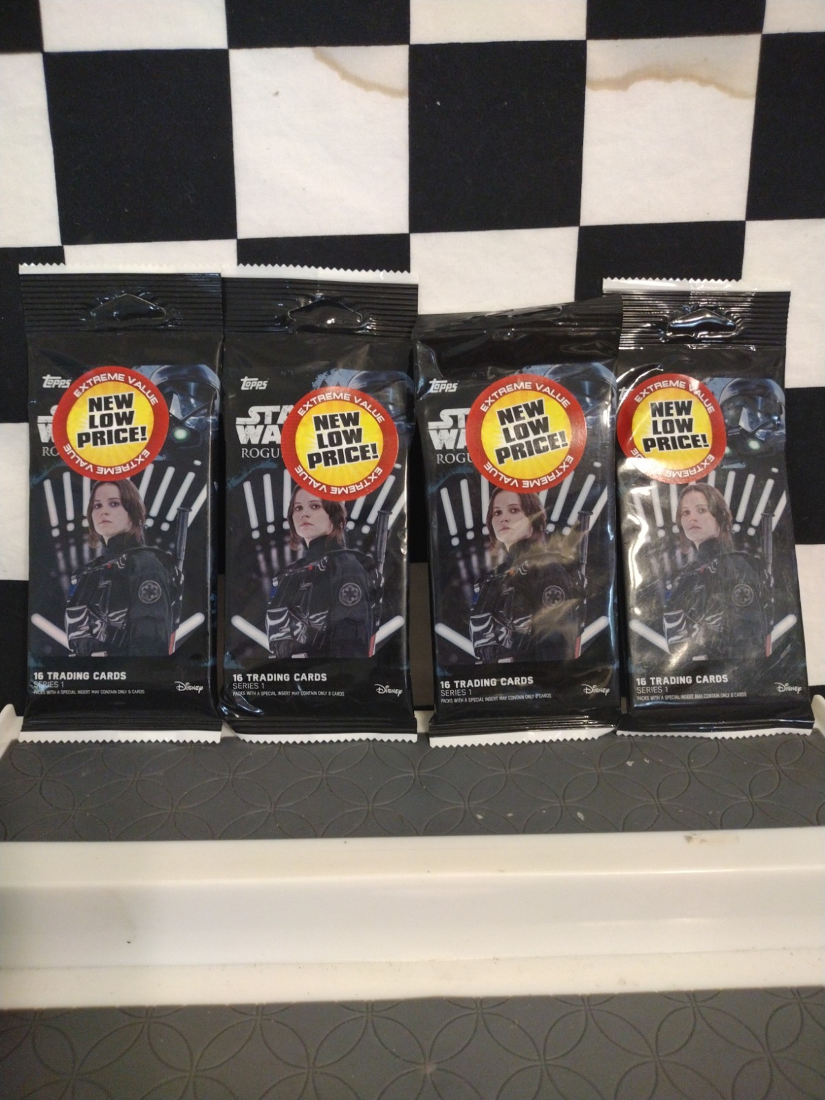 4Topps 2016 Star Wars Rogue One Fat Packs 16 Per Pack Series 1 Trading Cards New