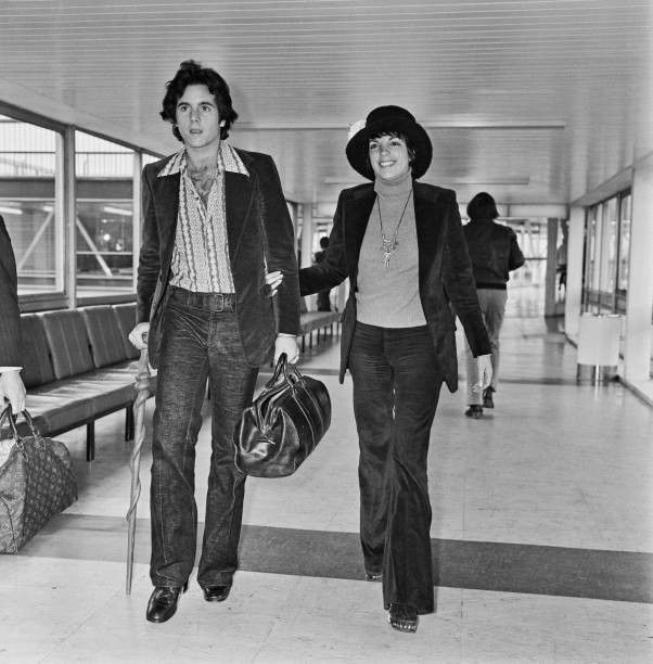 American actress singer Liza Minnelli partner Desi Arnaz Jr at Hea- Old Photo