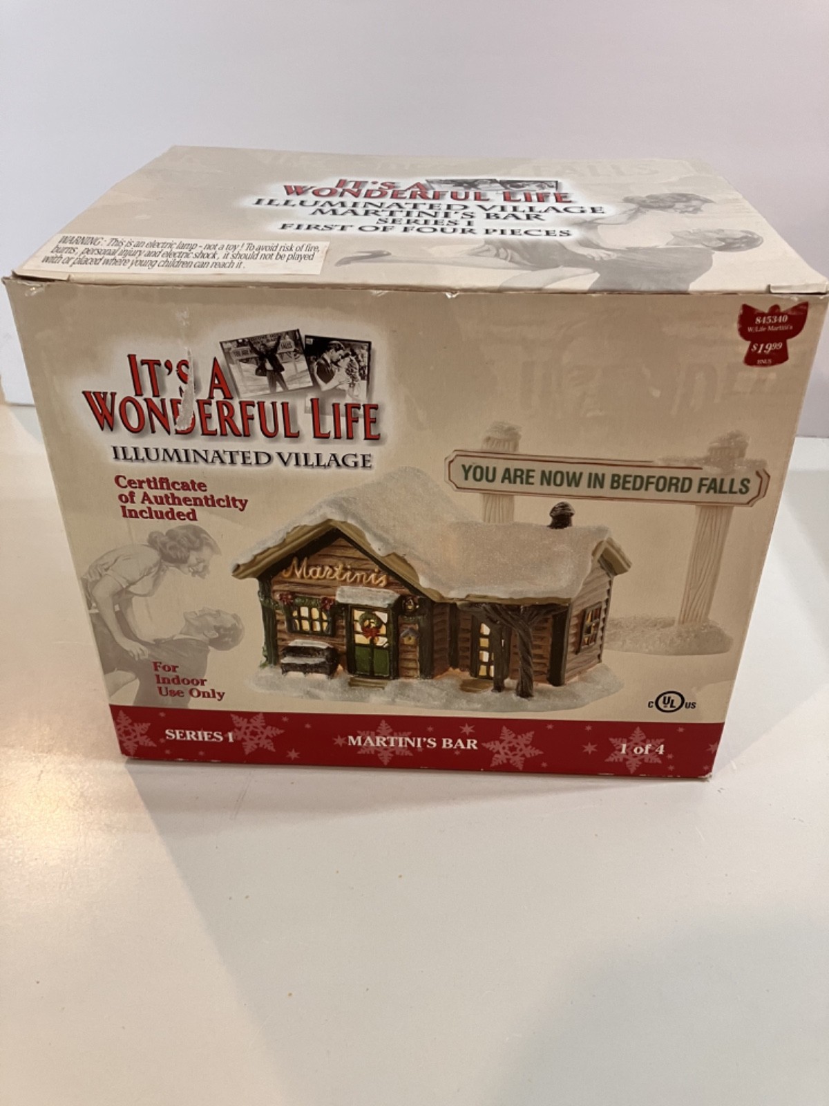 Enesco It\'s A Wonderful Life Martini\'s Bar Series 1 Illuminated  Village READ