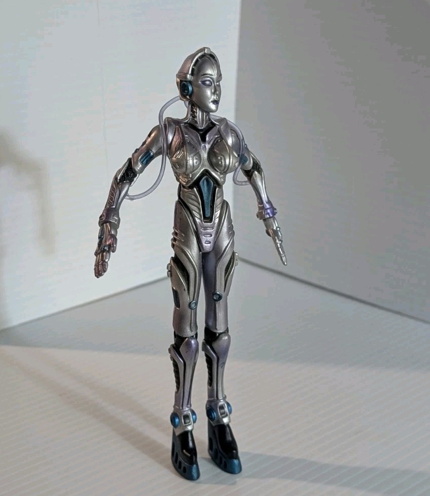 MARIA, METROPOLIS 1926 ACTION FIGURE. 2001 MEZCO, SILENT SCREAMERS, REEL MASTERS