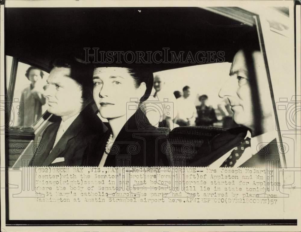 1957 Press Photo Mrs. Joseph McCarthy and Senator\'s brothers in car in Green Bay