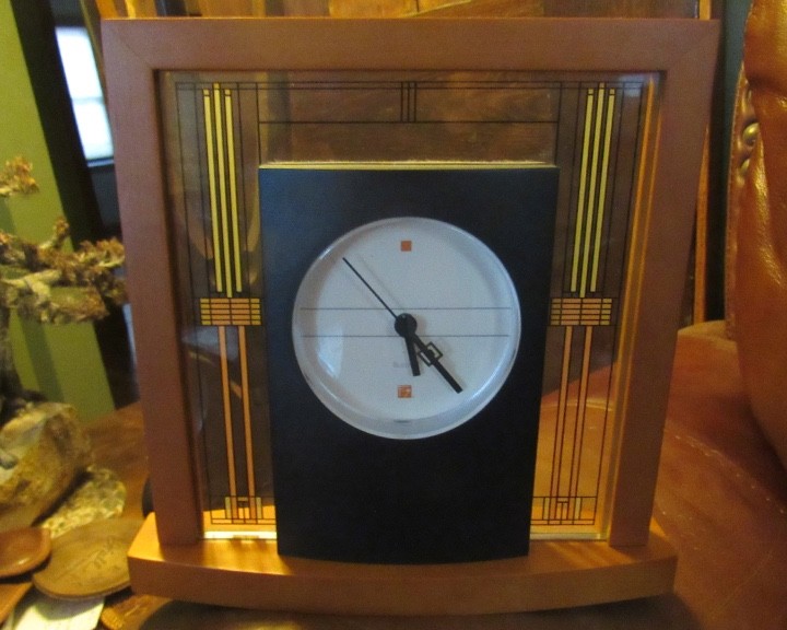 Bulova Frank Lloyd Wright Collection #B7756 Willits House Table Clock