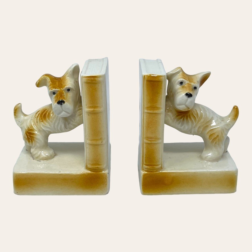 Vintage Ceramic Scotty Terrier Dog Bookends Porcelain Figurine Shelf Decor