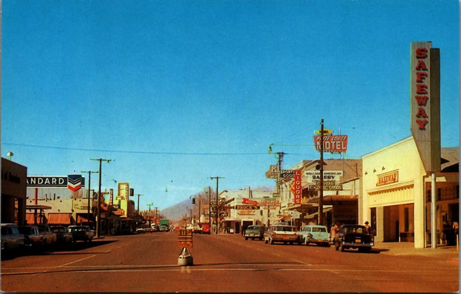 Vintage Postcard Bishop California Main Street View