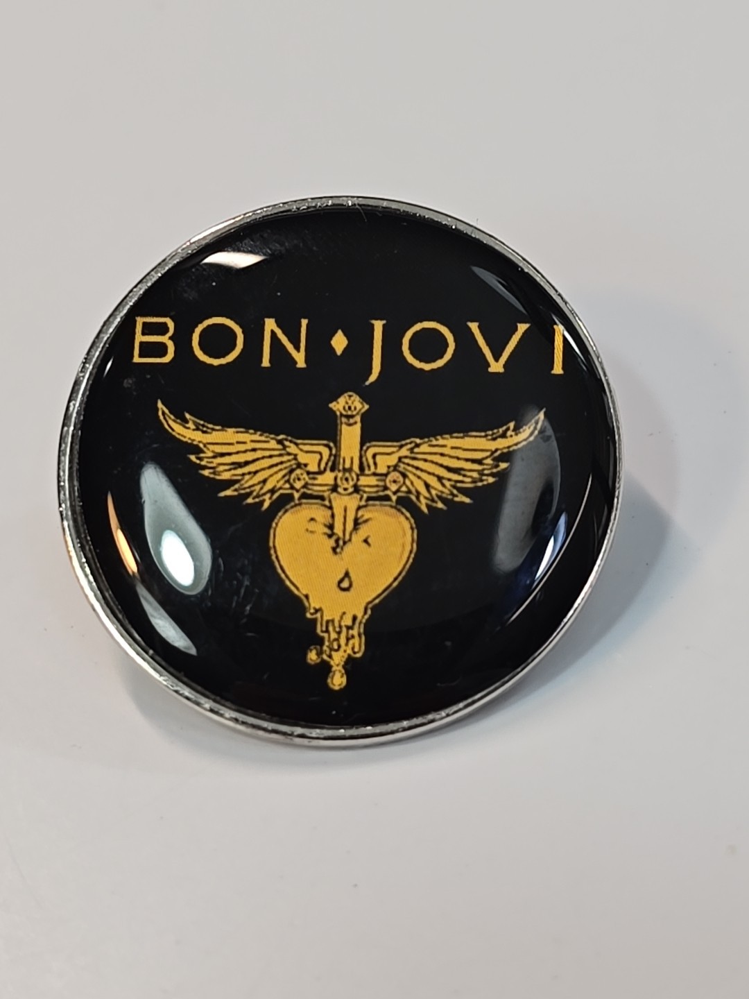 Bon Jovi American Rock Band Lapel Pin Black And Yellow Colors 