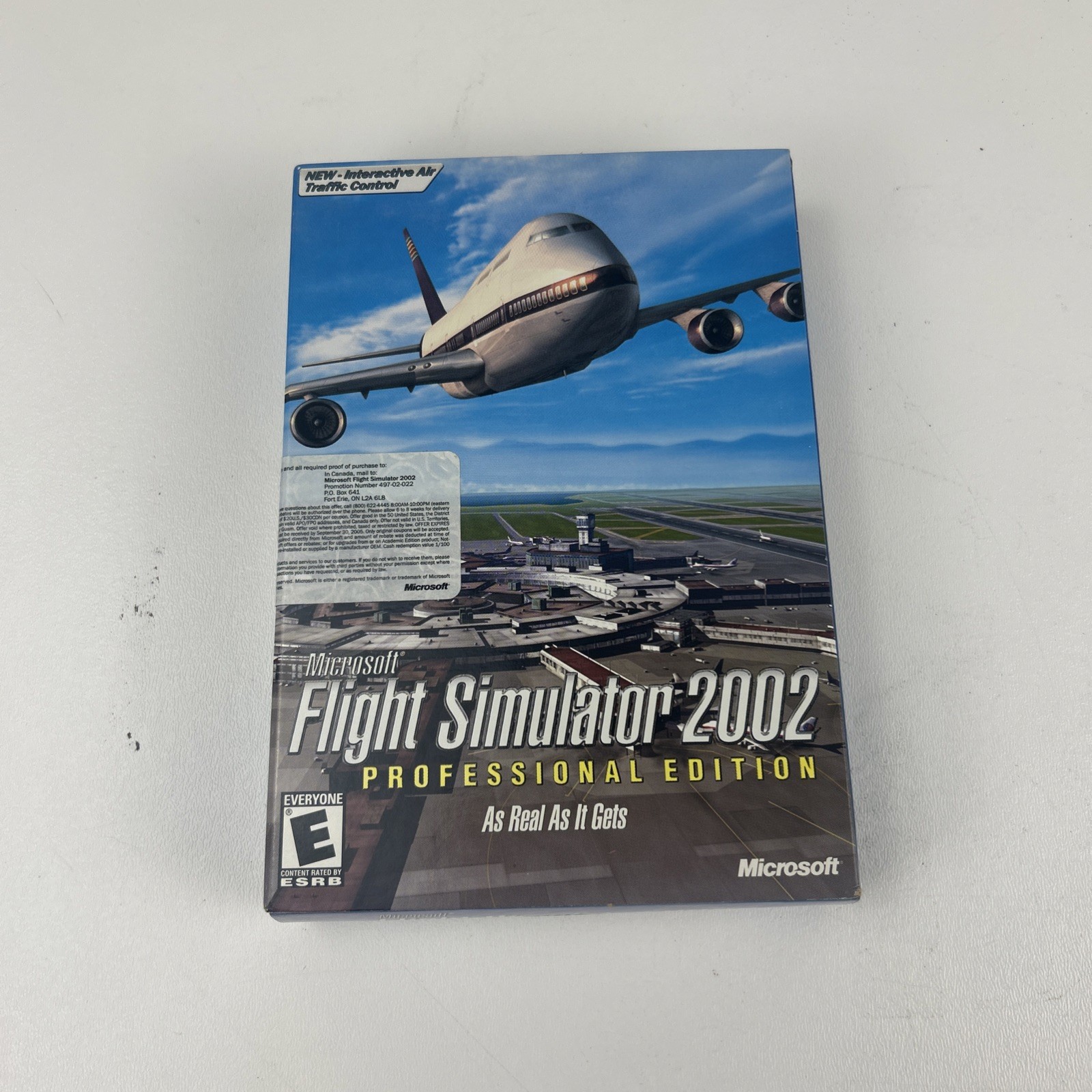 Microsoft Flight Simulator 2002 Professional Edition 3-Disc Set for PC