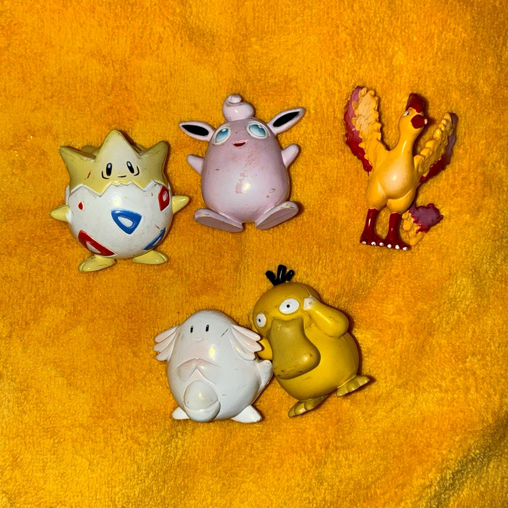 Vintage TOMY Pokemon Figures Lot of 5 Togepi Jigglypuff Moltres Psyduck Chansey