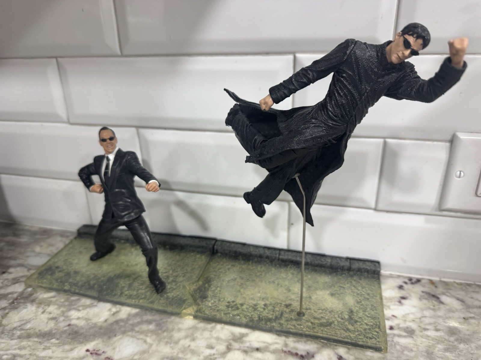 Vintage 2004 The Matrix set Neo & Agent Smith original stands *SeeDescription 