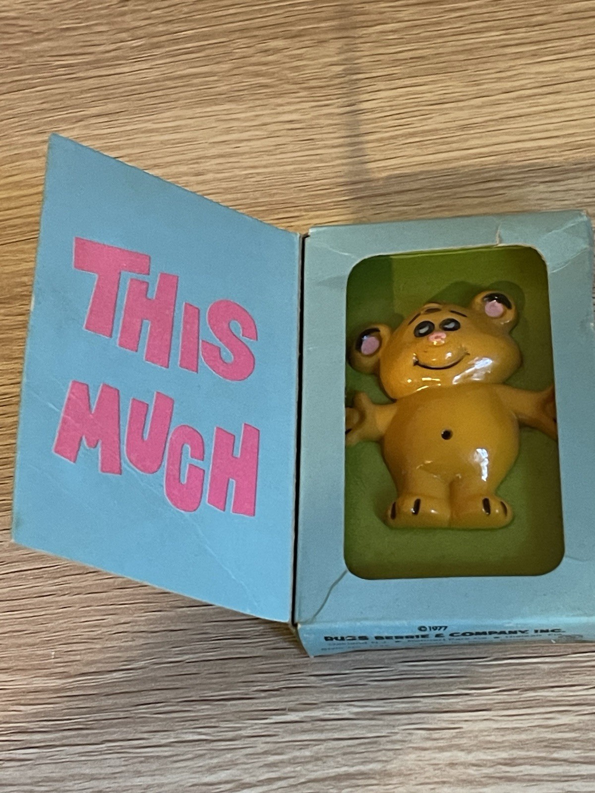 Vintage 1977 Russ Berrie I Love You This Much Bear Figurine Style 1745 w/Box