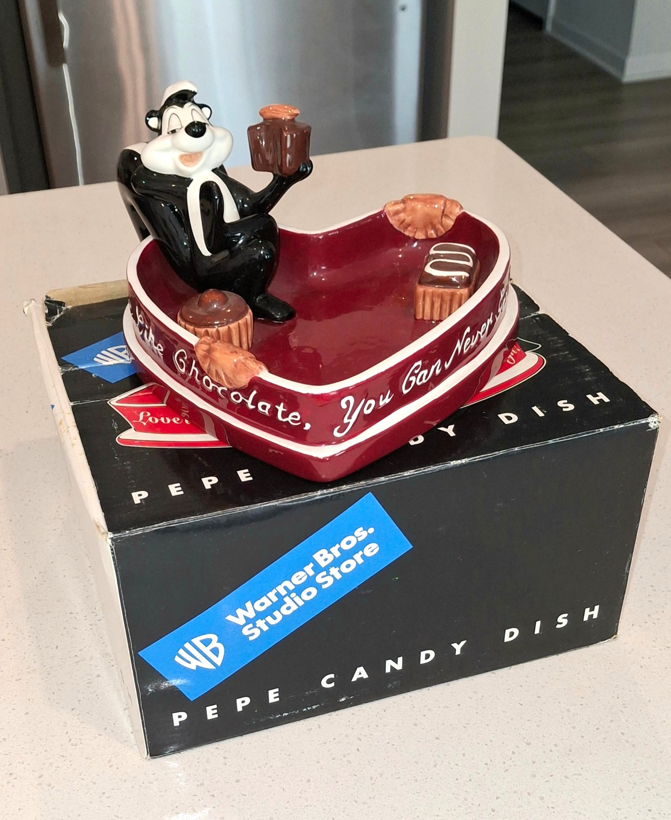 90\'s PEPE LE PEW Heart-Shaped CANDY DISH with Box - Vintage Looney Tunes