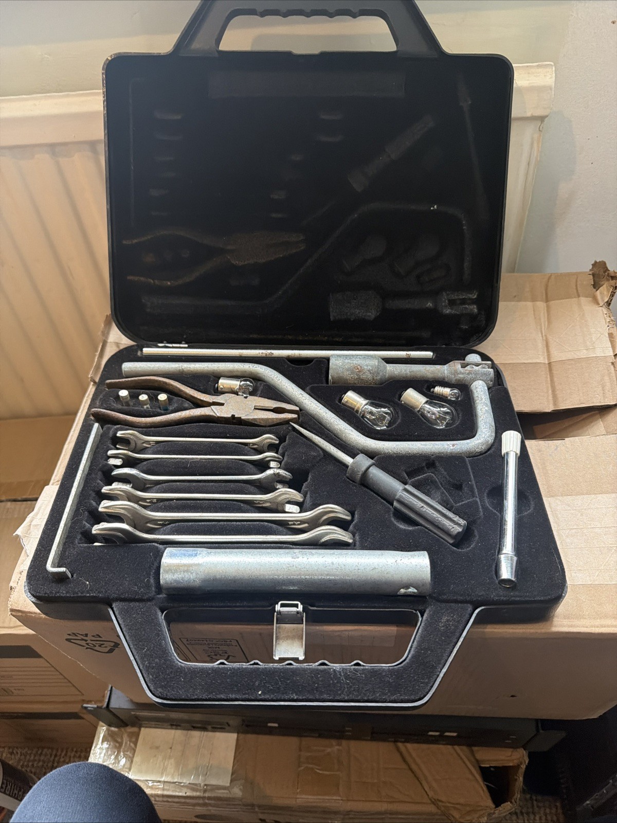 JAGUAR VINTAGE TOOL KIT SPANNERS XK XJ XJS AWJ 5D