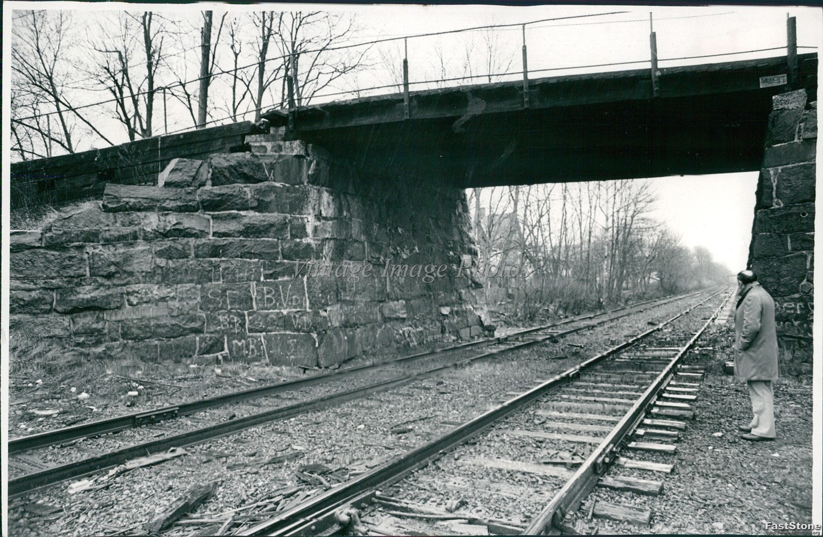 1979 David Williams Victim Bridge Hite Train North Street Press Photo 6x8