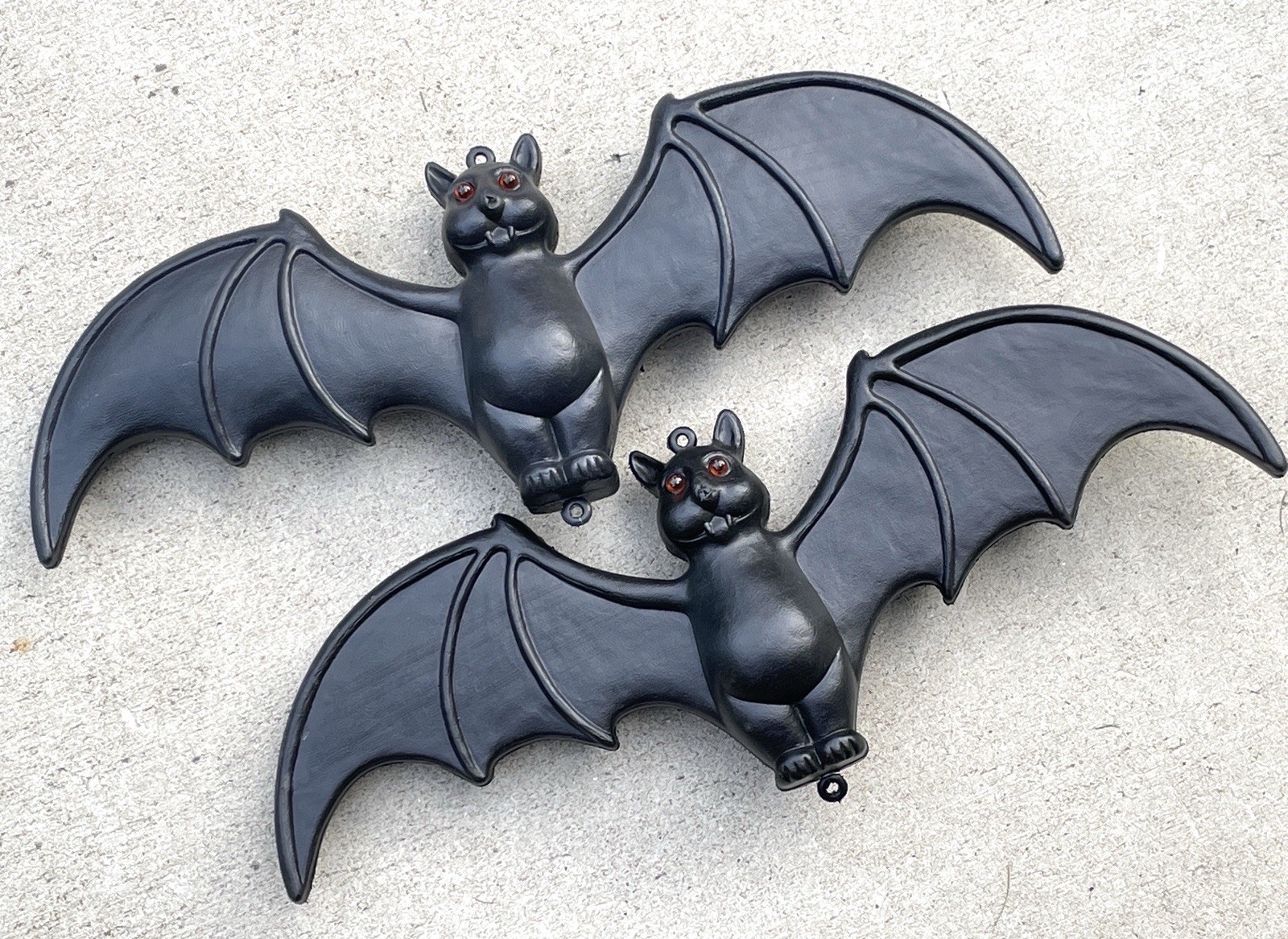 2 Don Featherstone Bat Orange Eyes 22